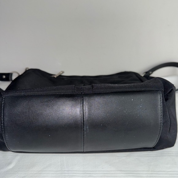 TRAVELPRO Black Crossbody Bag Lightweight Everyday Travel‎ Purse Crew Handbag - Picture 5 of 8